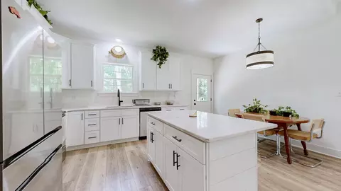 1663 Taylor Town Rd, White Bluff, TN 37187 photo 8