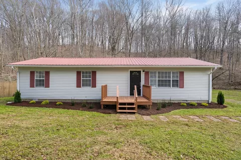 1120 Union Rd, Dickson, TN 37055
