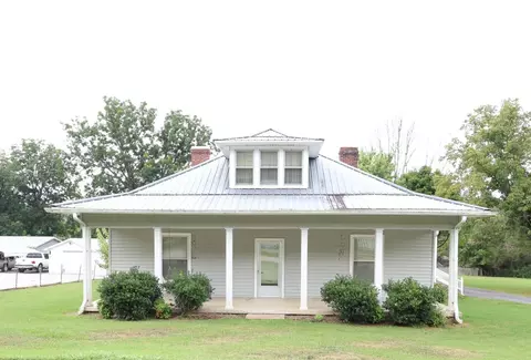 8 Brush Creek Rd, Brush Creek, TN 38547