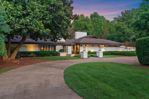 5943 Sedberry Rd, Nashville, TN 37205