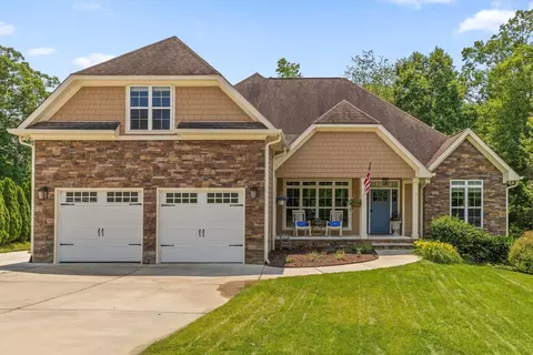 2904 Reflection Ln, Ooltewah, TN 37363