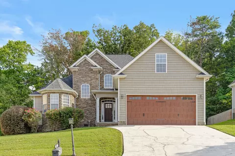 7051 Neville Dr, Ooltewah, TN 37363