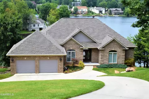 39 Markham Ter, Crossville, TN 38558