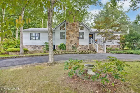 142 Glenwood Dr, Crossville, TN 38558