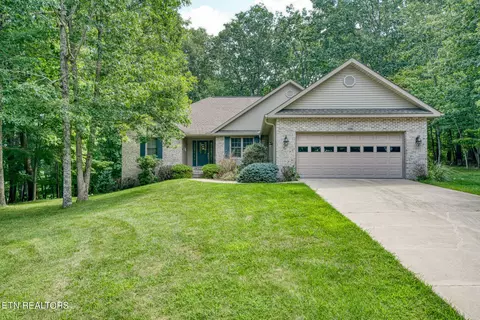 106 Pineridge Loop, Crossville, TN 38558