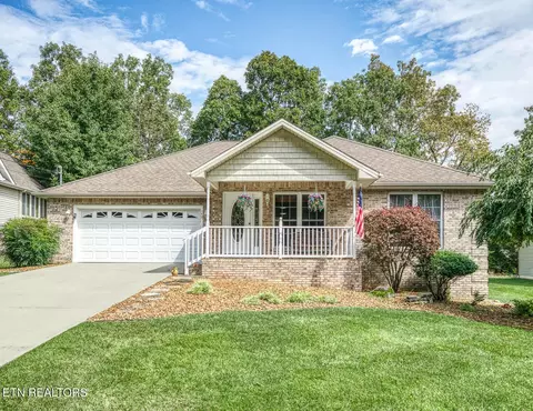 149 Cromwell Ln, Crossville, TN 38558
