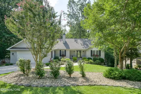 13 Norwood Pl, Crossville, TN 38558