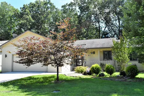 133 Lakeside Dr, Crossville, TN 38558