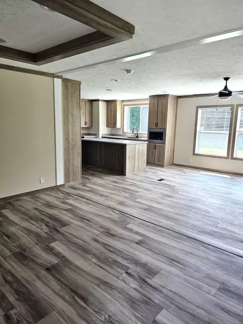 5274 White Springs Ln, Lafayette, TN 37083