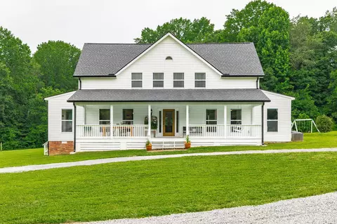 2651 Heights Circle Dr, Greenbrier, TN 37073