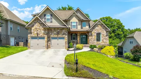 1522 Laurens Glen Ln, Knoxville, TN 37923