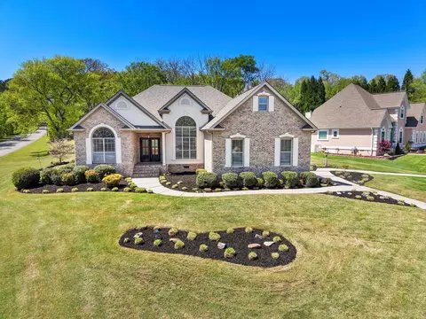 9401 Lazy Circles Dr, Ooltewah, TN 37363