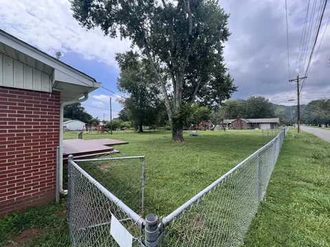 921 Betsy Pack Dr, Jasper, TN 37347 photo 5