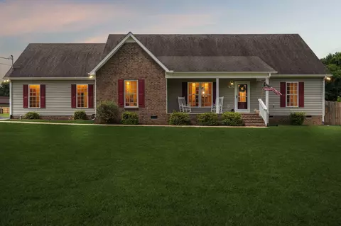 1493 Azalee Ln, Chapel Hill, TN 37034