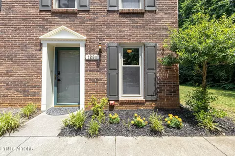 128 Durwood Rd #H, Knoxville, TN 37922