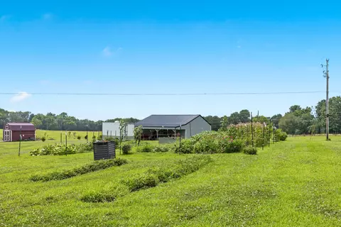 Exterior - 6096 Brown Rd, Springfield, TN 37172 photo 4 of 4