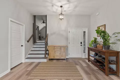 Entry Way - 6096 Brown Rd, Springfield, TN 37172 photo 1 of 3