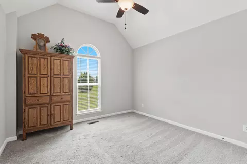 Bedroom - 6096 Brown Rd, Springfield, TN 37172 photo 4 of 7