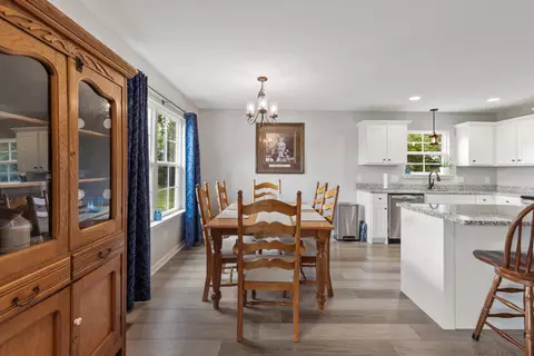 Dining - 6096 Brown Rd, Springfield, TN 37172 photo 1 of 3