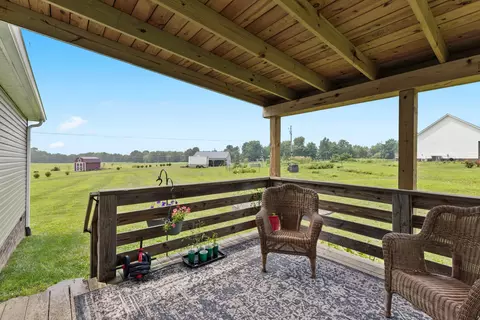 Exterior - 6096 Brown Rd, Springfield, TN 37172 photo 3 of 4