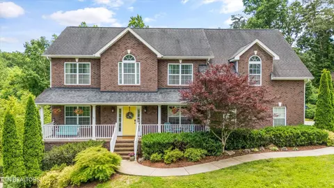 1525 Dogwood Cove Ln, Knoxville, TN 37919