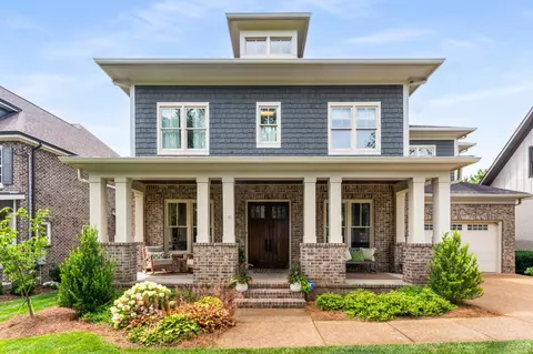 1727 Hillmont Dr, Nashville, TN 37215