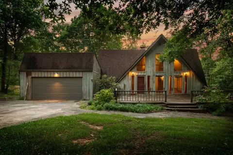 1811 Angel Ln, Signal Mountain, TN 37377