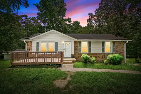 1852 Mimi Rd, Clarksville, TN 37040