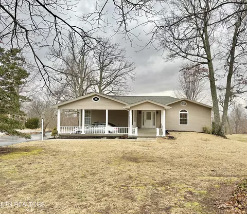 277 Scenic Dr, Sparta, TN 38583
