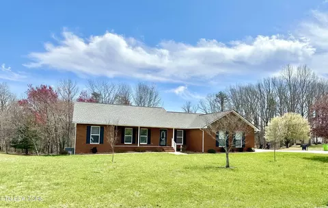 17 Sundown Ln, Crossville, TN 38571