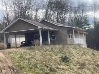 467 Deer Lodge Hwy, Sunbright, TN 37872