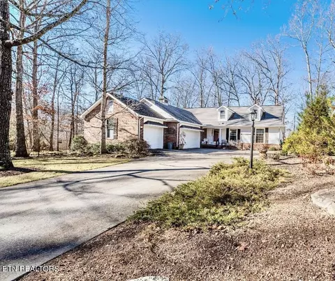 15 Overlook Ter, Crossville, TN 38558