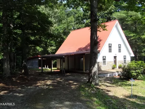 3148 Yuork Dr, Crossville, TN 38572