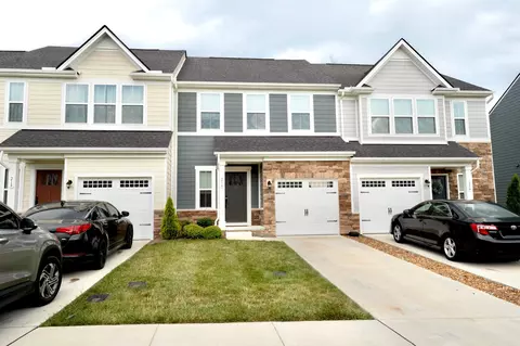 216 Pryor Dr, Gallatin, TN 37066