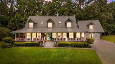 125 W Fork Ln, Chickamauga, GA 30707