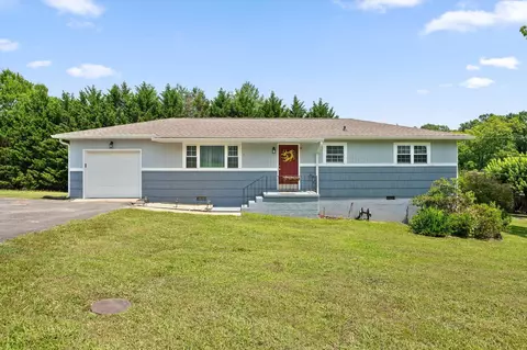 46 Moore Dr, Rossville, GA 30741