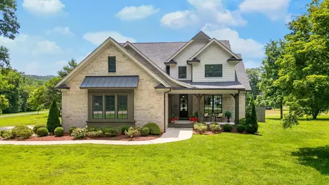 7608 Selcer Rd, Hixson, TN 37343