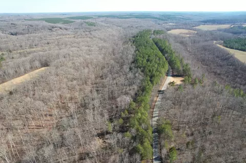 2 Canaan Rd, Lawrenceburg, TN 38464