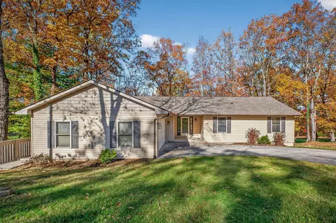 114 Greenwood Rd, Crossville, TN 38558