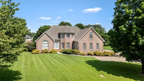 111 Fairways Blvd N, Tullahoma, TN 37388