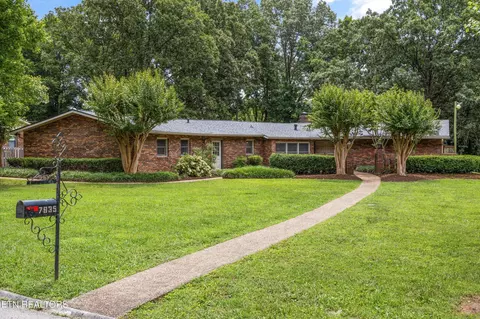 7935 Cranley Rd, Powell, TN 37849