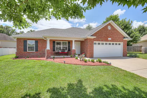 1005 Lark Ct, Spring Hill, TN 37174