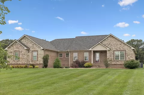 2961 Oak Grove Church Rd, Bethpage, TN 37022