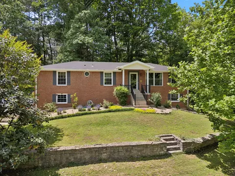 1148 Green Valley Dr, Lewisburg, TN 37091