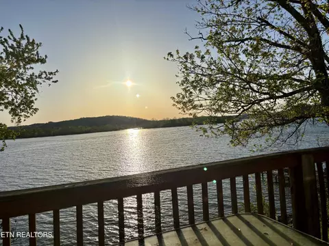 132 Victoria Rd, Kingston, TN 37763