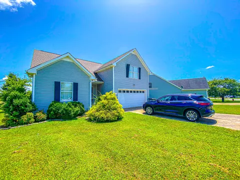 3891 Mackenzie Dr, Clarksville, TN 37042