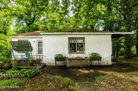 538 Binfield Rd, Maryville, TN 37801