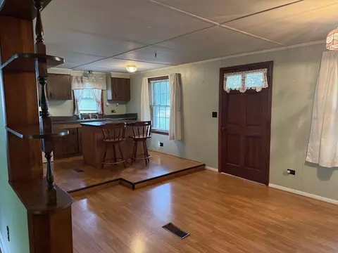 498 Ralph Broadrick Rd, Normandy, TN 37360 photo 4
