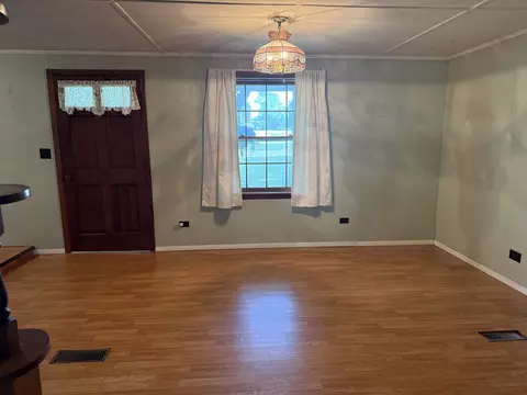 498 Ralph Broadrick Rd, Normandy, TN 37360 photo 5
