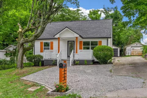 425 Shelby St, Clarksville, TN 37042